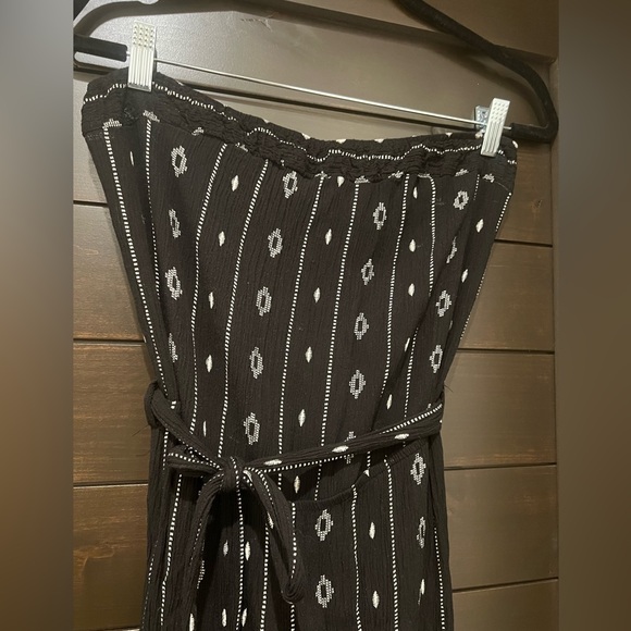 Black & White Patterned Tube Top Romper - Picture 2 of 5